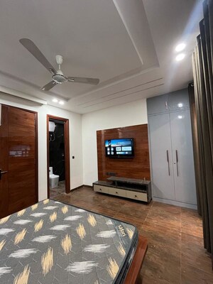 Bedroom in 1 BHK Builder Floor at Bestech Cyber Park, Sector 36 – for Rent