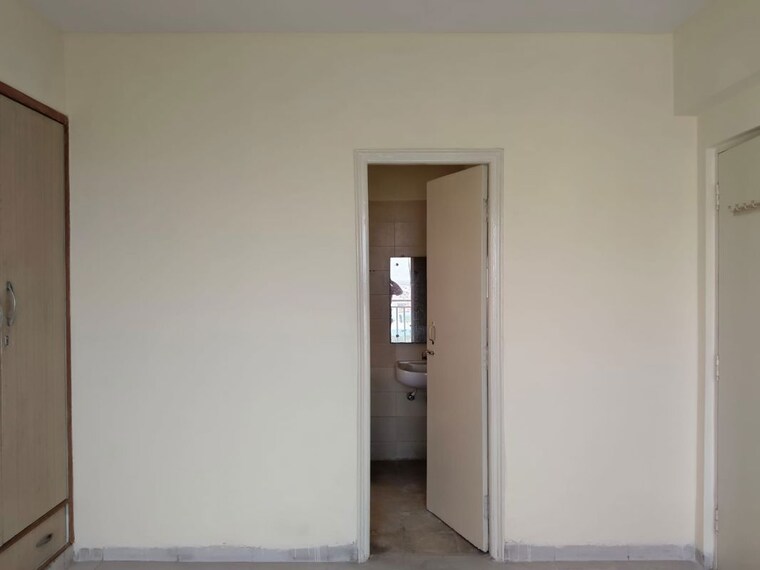 Room, shiv-sai-park-apartments 3 Bedroom 1250 Sq.Ft. Apartment In Sector 87 Faridabad 10166707