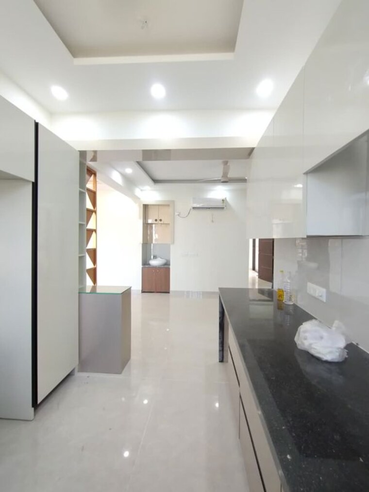 Kitchen, gupta-awas 4 Bedroom 2200 Sq.Ft. Apartment In Sector 43 Gurgaon 10166713
