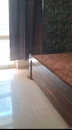 Furnished Amenities in 3 BHK Apartment at Uninav Heights Phase I, Raj Nagar Extension – for Rent