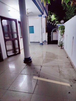 Building Lobby in 3 BHK Independent House at Gomti Nagar – for Rent