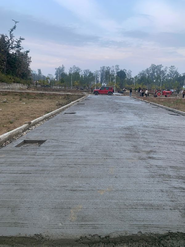 Plot For Sale in Biharigarh