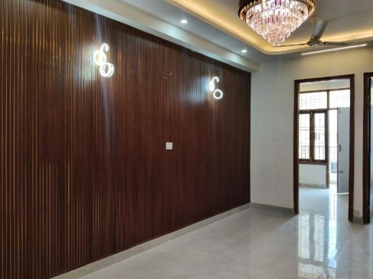 Living Room, sector 73 2 Bedroom 1000 Sq.Ft. Builder Floor In Sector 73 Noida 10166716