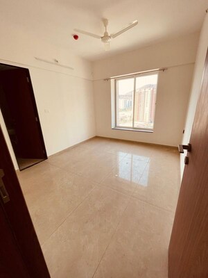 Room in 3 BHK Apartment at Vilas Javdekar Yashone Eternitee, Hinjewadi – for Rent