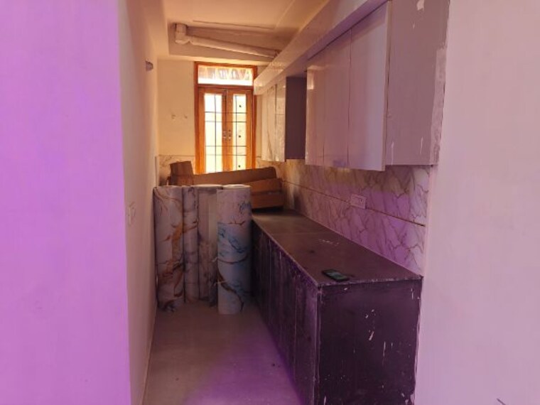 Kitchen, sector 73 3 Bedroom 1400 Sq.Ft. Builder Floor In Sector 73 Noida 10166721