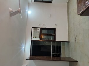 Furnished Amenities in 1 BHK Builder Floor at Saket – for Rent