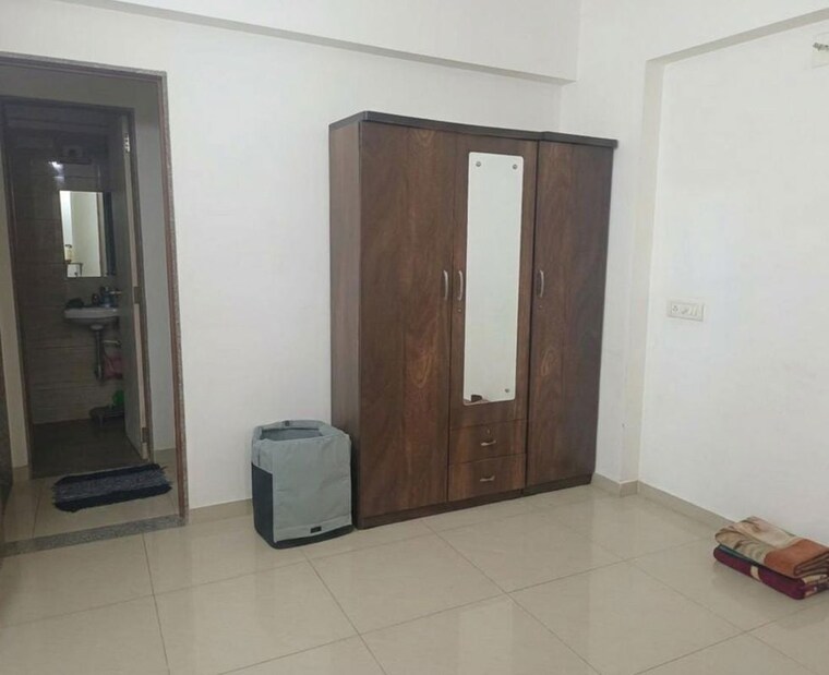 Room, ambawadi 2 Bedroom 1200 Sq.Ft. Apartment In Ambawadi Ahmedabad 10166752