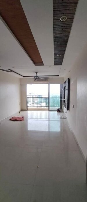 Room in 2 BHK Apartment at K Raheja Corp Maple Leaf, Powai – for Rent