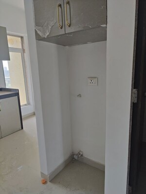 Corridor in 1 RK Apartment at Sushanku Avenue 36, Goregaon West – for Rent