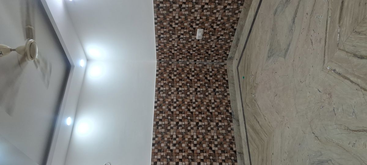 1.5 BHK + Extra Room Independent House For Rent in Sarita Vihar