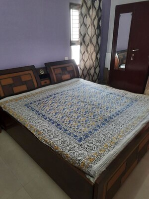 Bedroom in 3 BHK Apartment at Greenwood Apartment, Gomti Nagar – for Rent