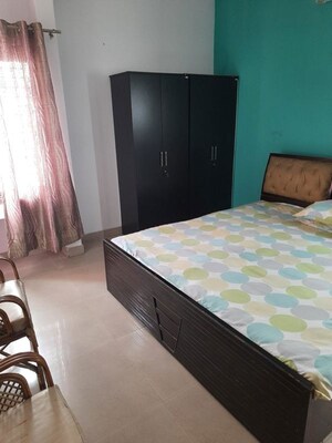Bedroom in 3 BHK Apartment at Greenwood Apartment, Gomti Nagar – for Rent