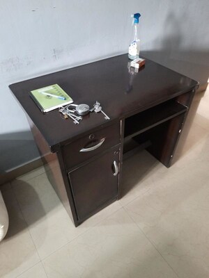 Furnished Amenities in 3 BHK Apartment at Greenwood Apartment, Gomti Nagar – for Rent