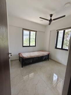 1 BHK + Extra Room Apartment For Rent in Sunteck Avenue 2