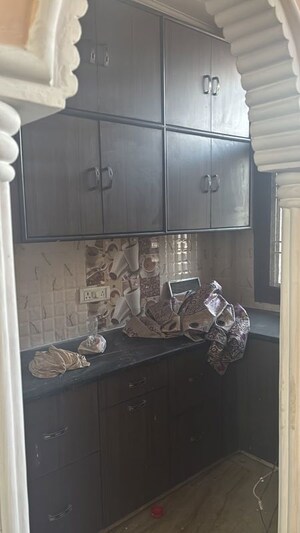 Furnished Amenities in 2 BHK Independent House at Alpha 1 RWA, Alpha 1 Greater Noida – for Rent