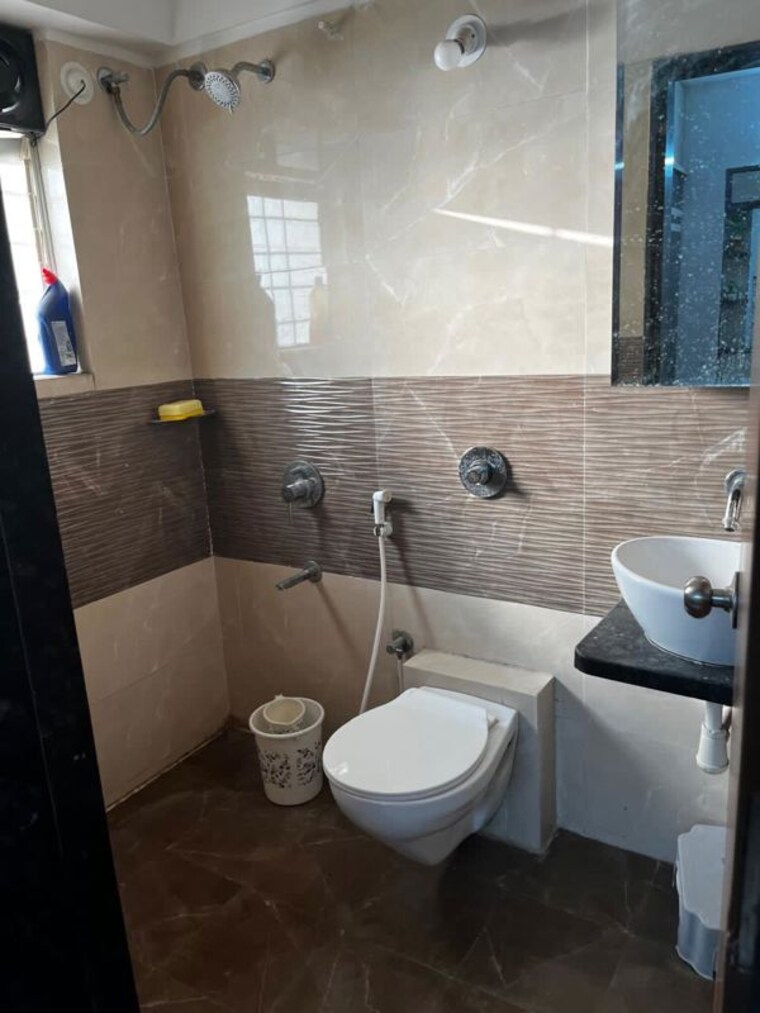 Bathroom, satyam-shivam-phase-2 2 Bedroom 850 Sq.Ft. Apartment In Kharadi Pune 10166795