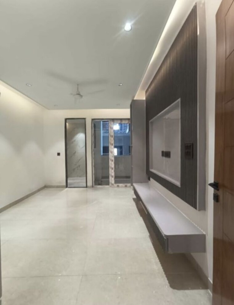 Room, sector 43 3 Bedroom 150 Sq.Yd. Builder Floor In Sector 43 Faridabad 10165383
