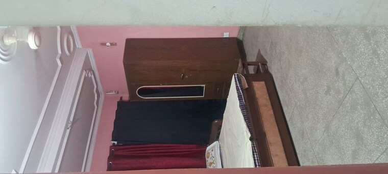 Bedroom, sarita vihar 3.5 Bedroom 2500 Sq.Ft. Apartment In Sarita Vihar Delhi 10166821