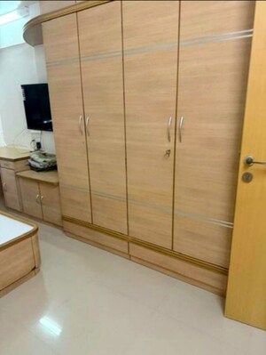 Bathroom in 3 BHK Apartment at Raja Tower Mulund, Mulund West – for Rent