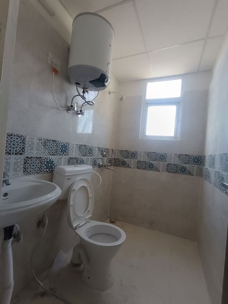 Bathroom, signature-global-prime 2 Bedroom 800 Sq.Ft. Apartment In Sector 63a Gurgaon 10166829