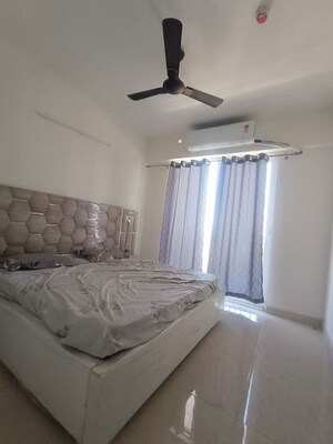 Bedroom in 2 BHK Apartment at Signature Global Prime, Sector 63a – for Rent
