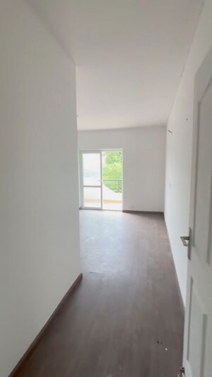 Room in 4 BHK Builder Floor at BPTP Park 81, Sector 81 – for Sale