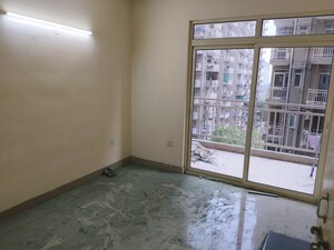 Room in 3 BHK Apartment at Conscient Habitat 78, Sector 78 – for Sale