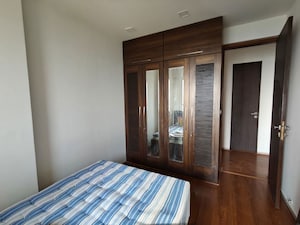 Room in 3 BHK Apartment at Dosti Group Acres, Wadala East – for Sale