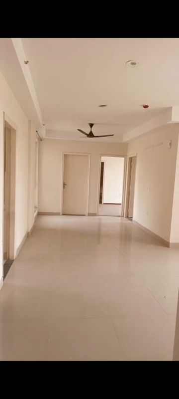 3 BHK + Servant Room Apartment For Rent in Imperia Esfera