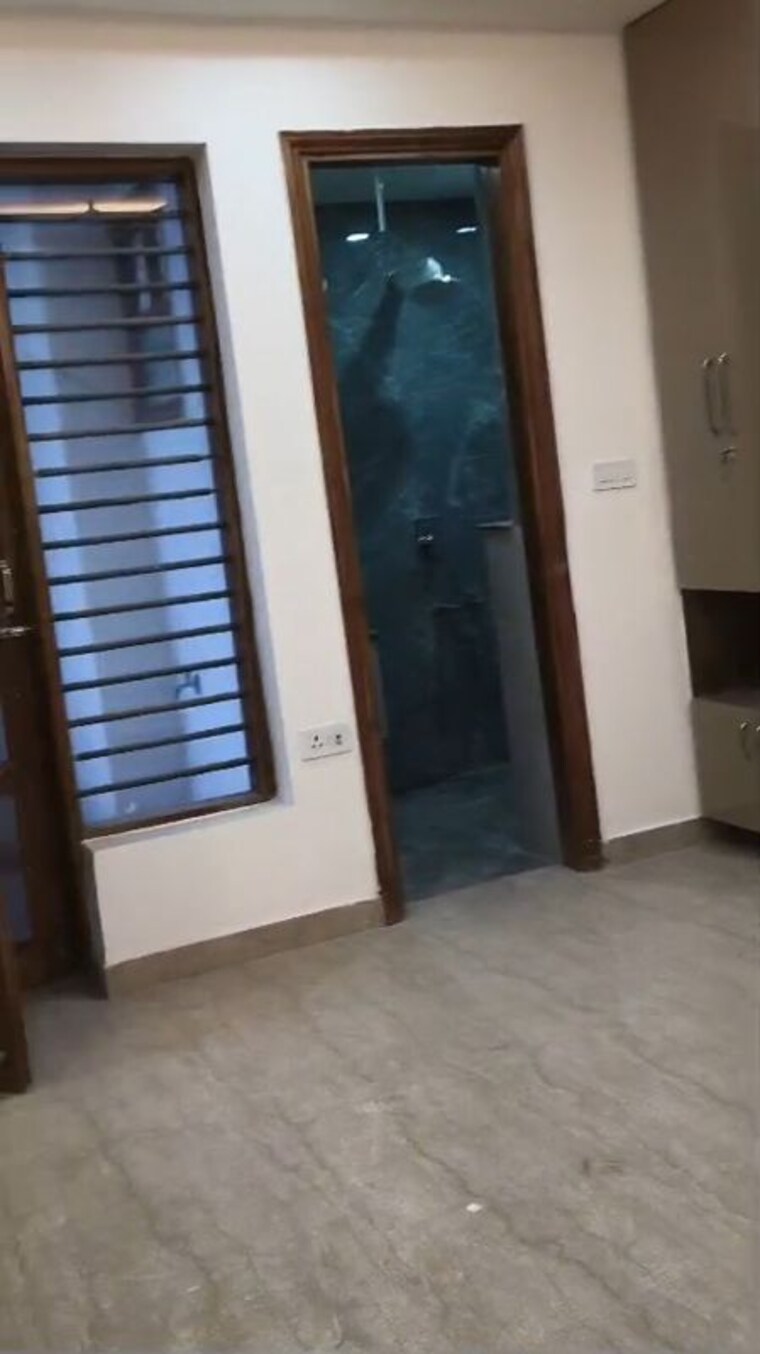 undefined, sector 86 3 Bedroom 150 Sq.Yd. Builder Floor In Sector 86 Faridabad 10166869
