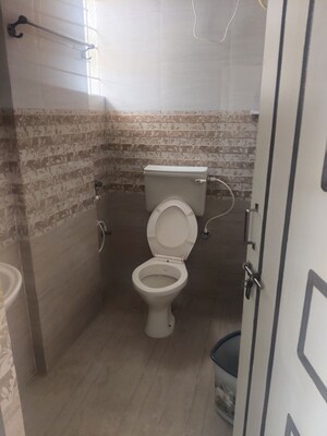 Bathroom in 2 BHK Apartment at Krishna Residency Kadubeesanahalli, Kadubeesanahalli – for Rent
