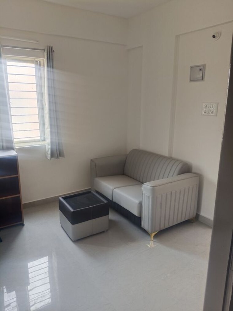 Living Room, krishna-residency-kadubeesanahalli 2 Bedroom 850 Sq.Ft. Apartment In Kadubeesanahalli Bangalore 10166880