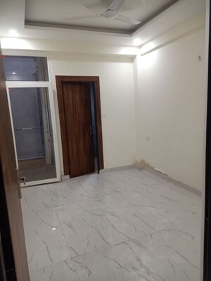Room in 2 BHK Apartment at Mascot Soho Sports City, Bisrakh Jalalpur – for Rent