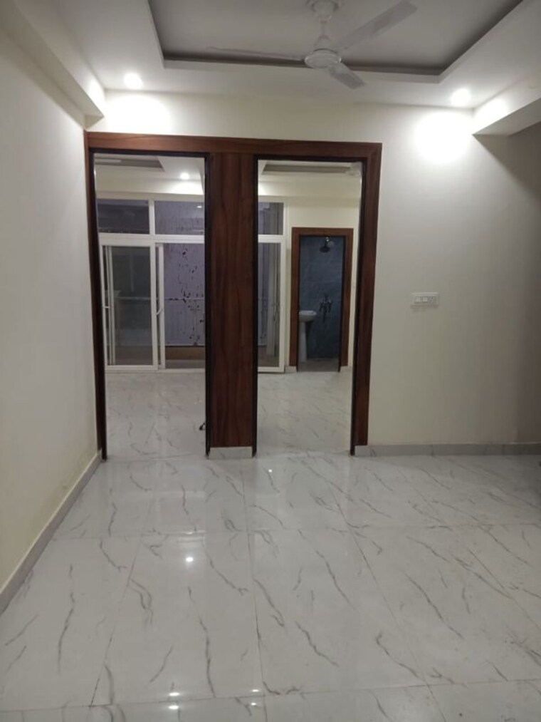 Room, mascot-soho-sports-city 2 Bedroom 1010 Sq.Ft. Apartment In Bisrakh Jalalpur Greater Noida 9903188