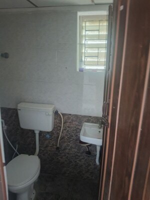 Bathroom in 2 BHK Apartment at Sri Sai Residency Kadubeesanahalli, Kadubeesanahalli – for Rent