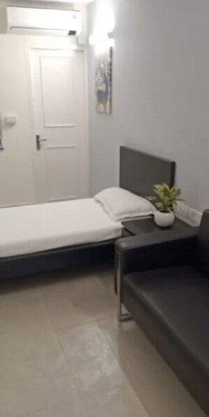 Room in 1 RK Apartment at Udyog Vihar – for Sale