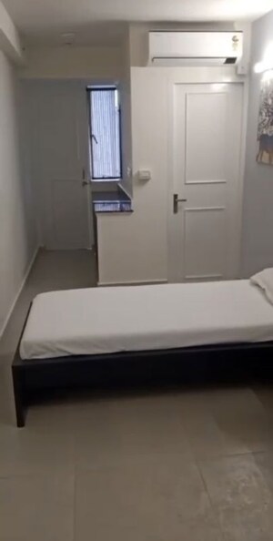 1 RK Apartment For Sale in Udyog Vihar