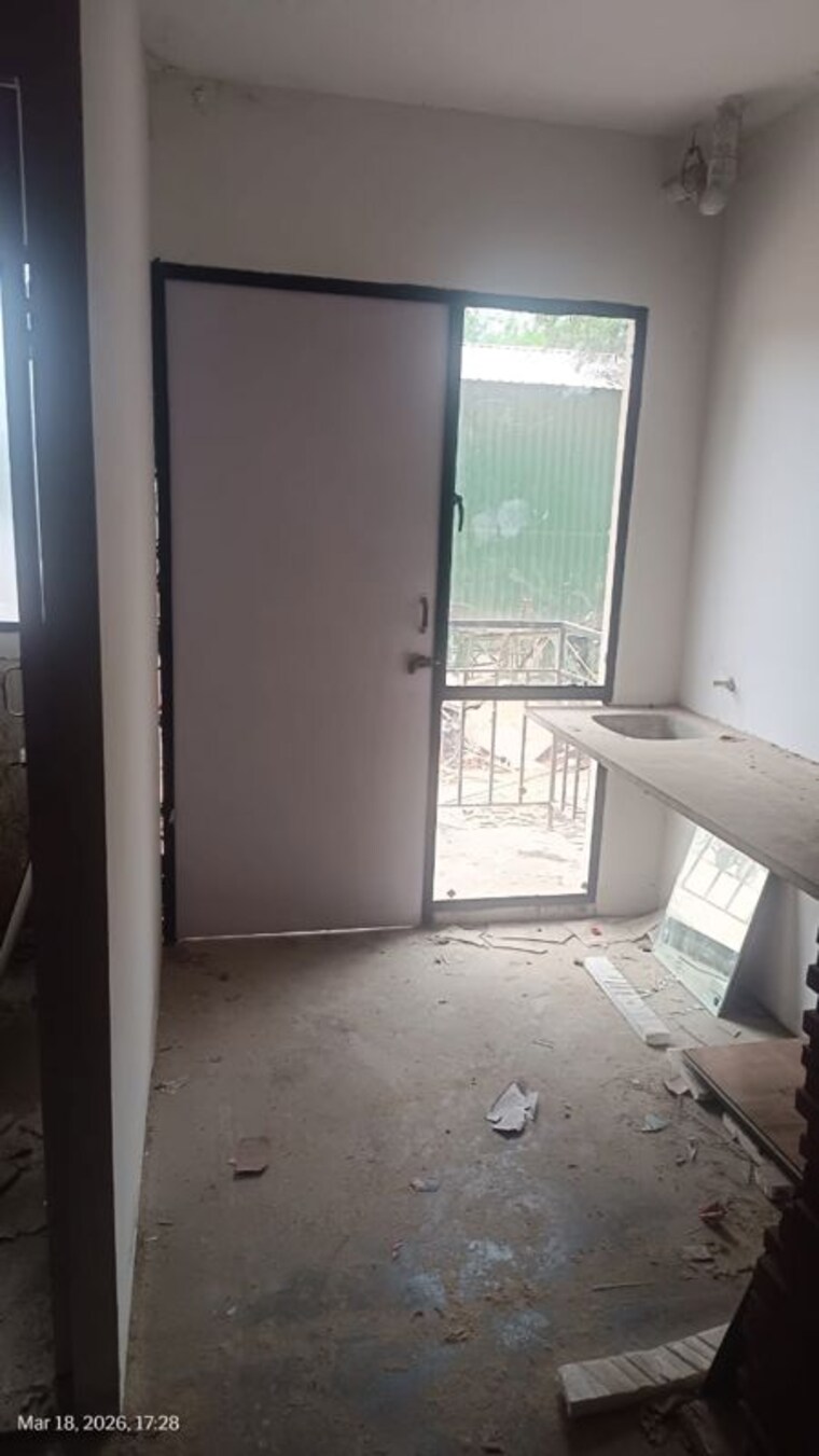 Room, udyog vihar 1 RK 220 Sq.Ft. Apartment In Udyog Vihar Gurgaon 10166899