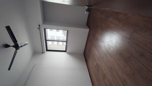 Room in 2 BHK Apartment at Lodha Lakeshore Greens, Dombivli East – for Rent