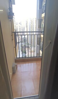 2 BHK Apartment For Rent in Amrapali Dream Valley