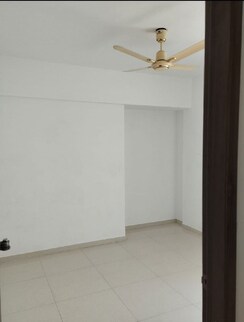 2 BHK Apartment For Rent in Majestique Manhattan Phase 2