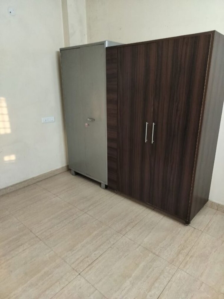 Room, sector 57 3 Bedroom 1450 Sq.Ft. Builder Floor In Sector 57 Gurgaon 10166981