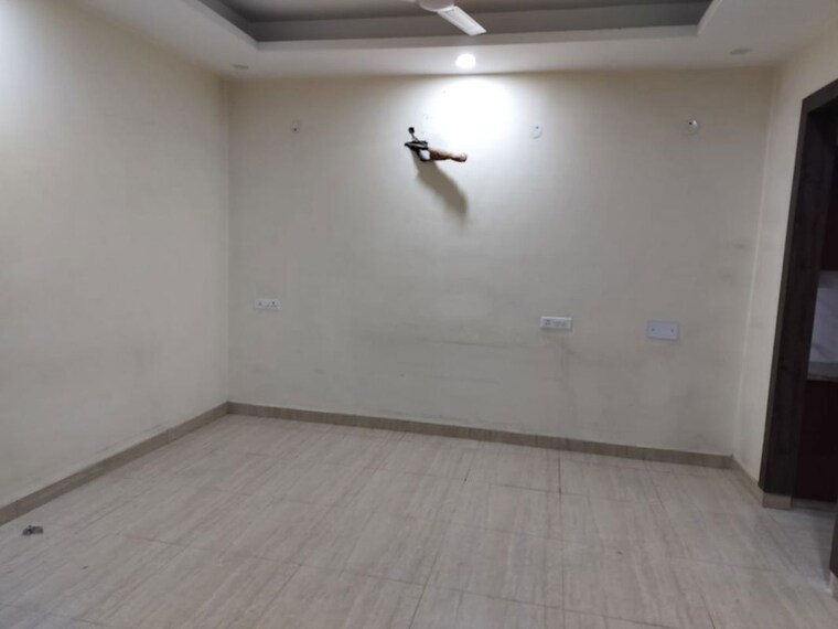 Room, sector 57 3 Bedroom 1450 Sq.Ft. Builder Floor In Sector 57 Gurgaon 10166981