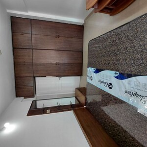 Furnished Amenities in 1 BHK Apartment at Satellite Garden, Goregaon East – for Rent