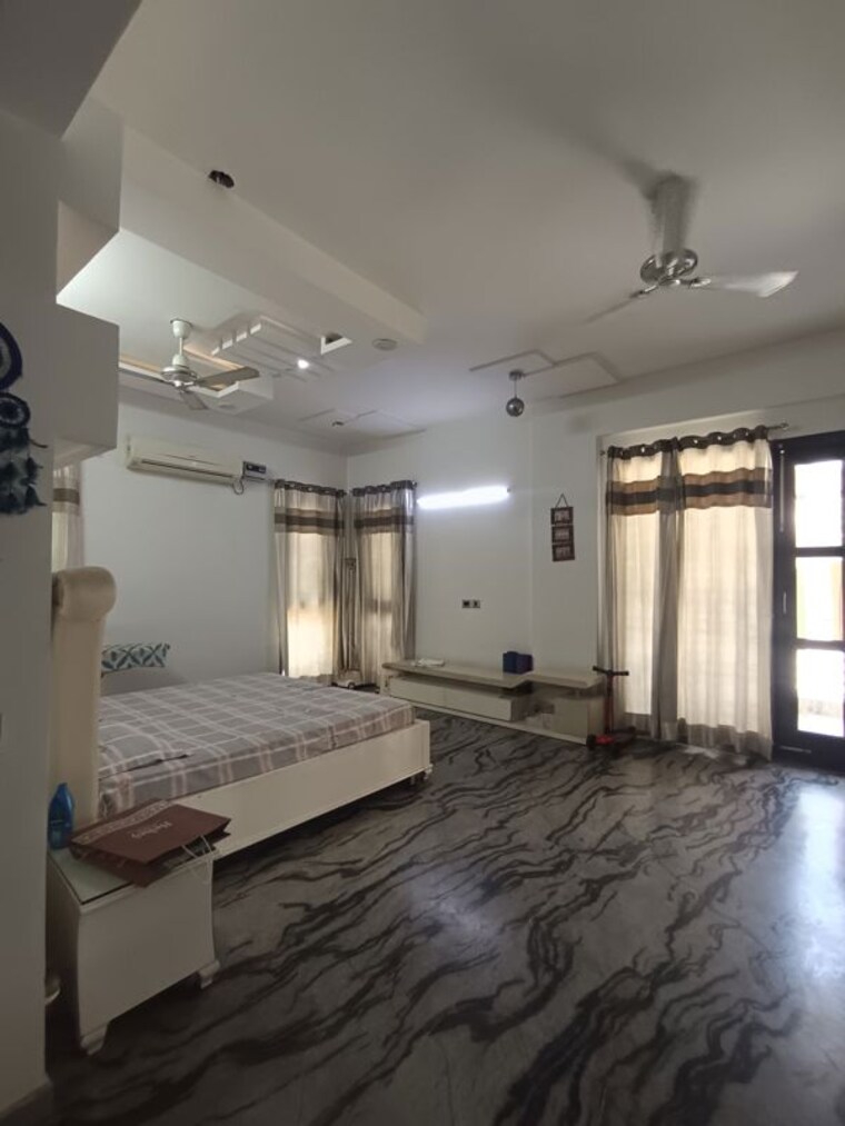 Bedroom, sector 31  1000 Sq.Yd. Independent House In Sector 31 Gurgaon 10166972