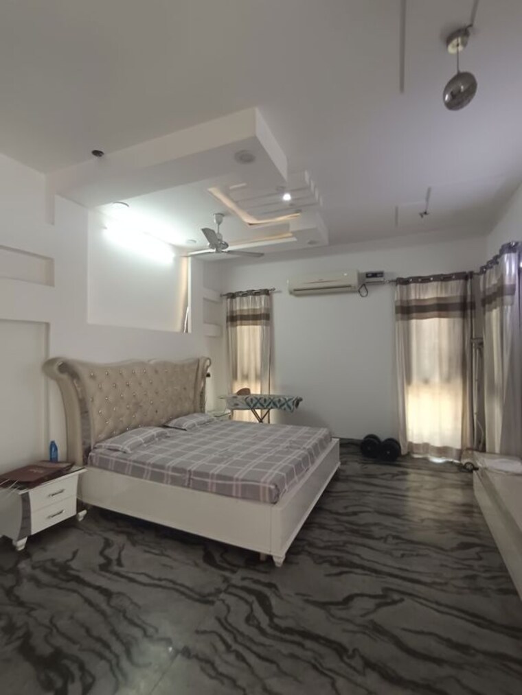 Bedroom, sector 31  1000 Sq.Yd. Independent House In Sector 31 Gurgaon 10166972