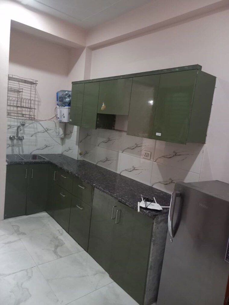 Kitchen, sector 46 3 Bedroom 200 Sq.Yd. Builder Floor In Sector 46 Gurgaon 10166998