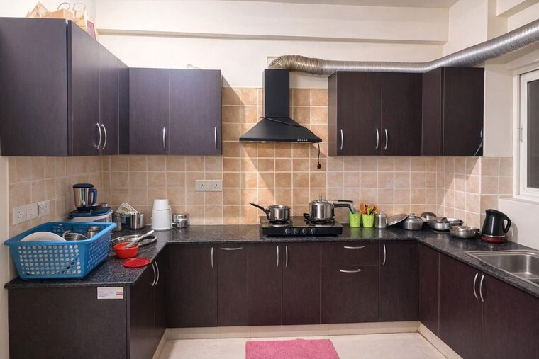 Kitchen, aims-golf-city 3.5 Bedroom 1550 Sq.Ft. Apartment In Sector 75 Noida 10167007