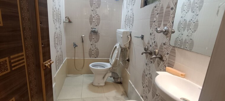 Bathroom, swapnotari-residency 2 Bedroom 1025 Sq.Ft. Apartment In Rajarhat Kolkata 10166954