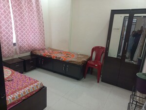 Bedroom in  Pg at Pali Hill – for Rent